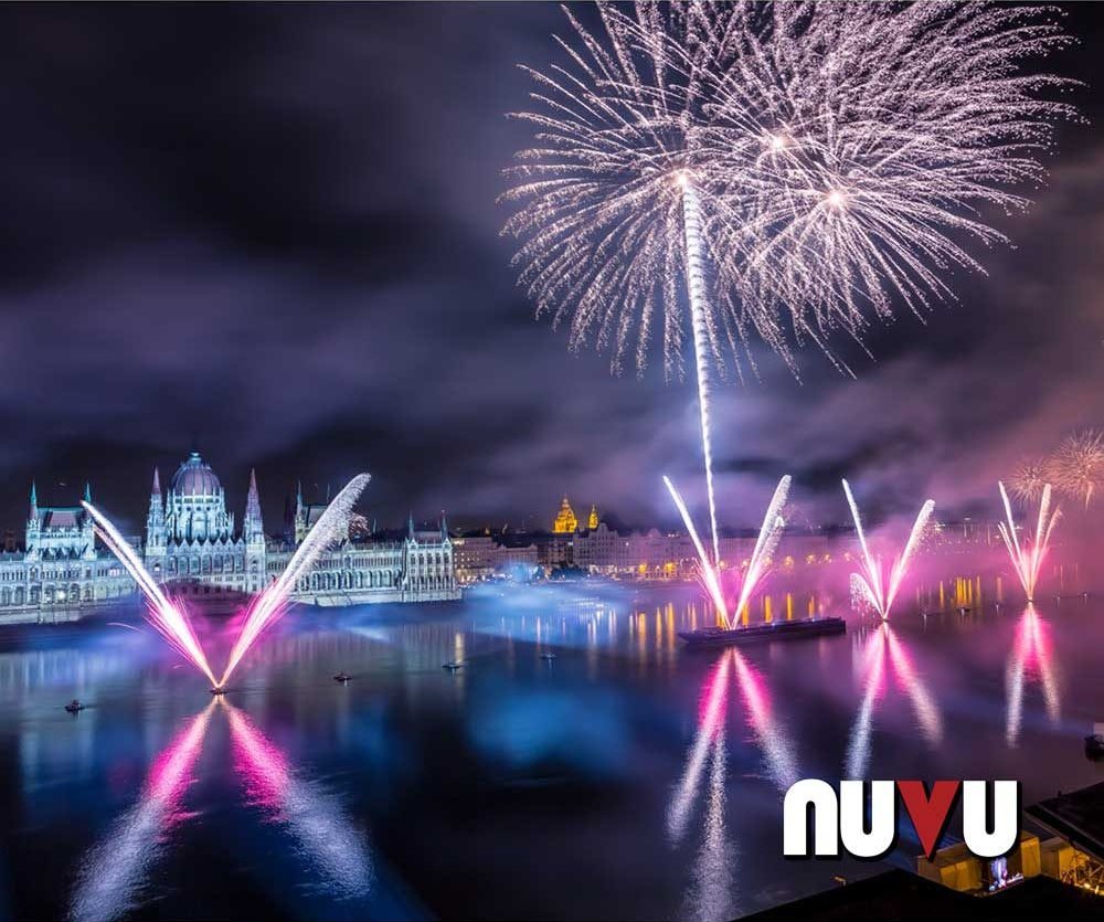Augusztus 20-i tűzijáték a Duna felett